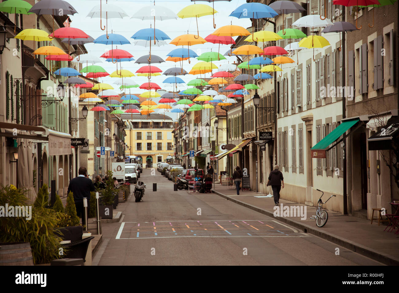 Regenschirm Street, Genf, Schweiz Stockfotografie - Alamy