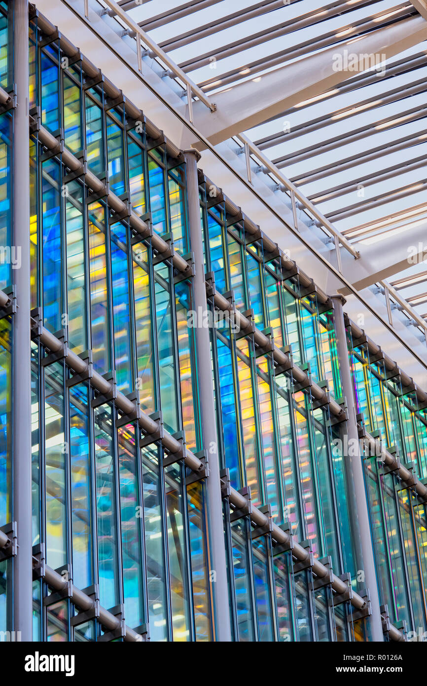 Die Francis Crick Institut Gebäude außen neben St. Pancras International Bahnhof im Stadtteil Camden, Midland Road, London, England Stockfoto