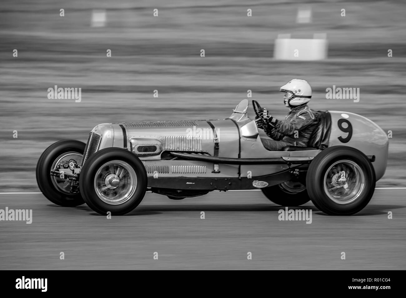 1936 ERA B-Typ R11 B Fahrer David Morris Stockfoto