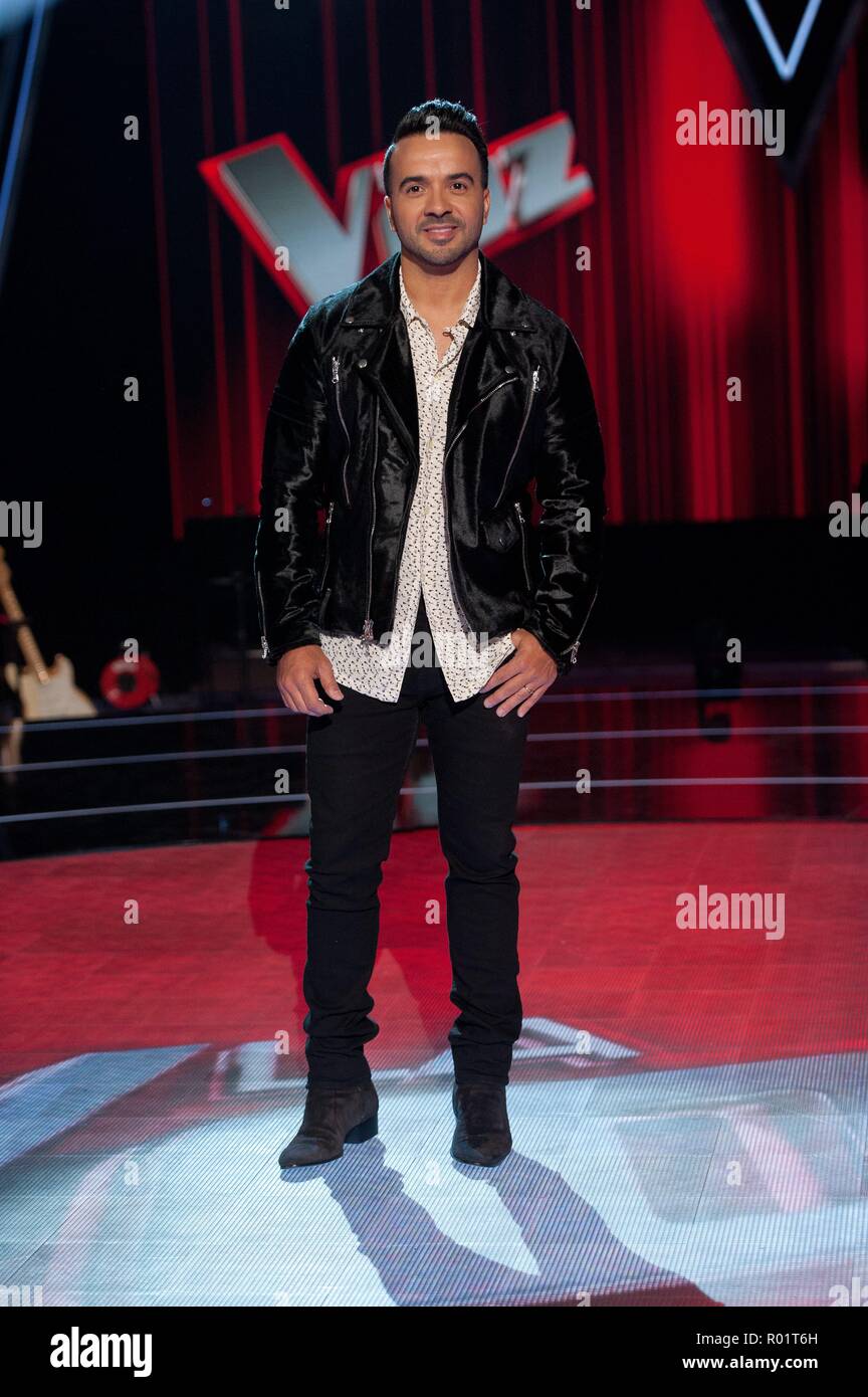Luis Fonsi Wahrend Der Prasentation Von Tv Programm La Voz In Madrid Am Mittwoch Den 31 Oktober 2018 Stockfotografie Alamy