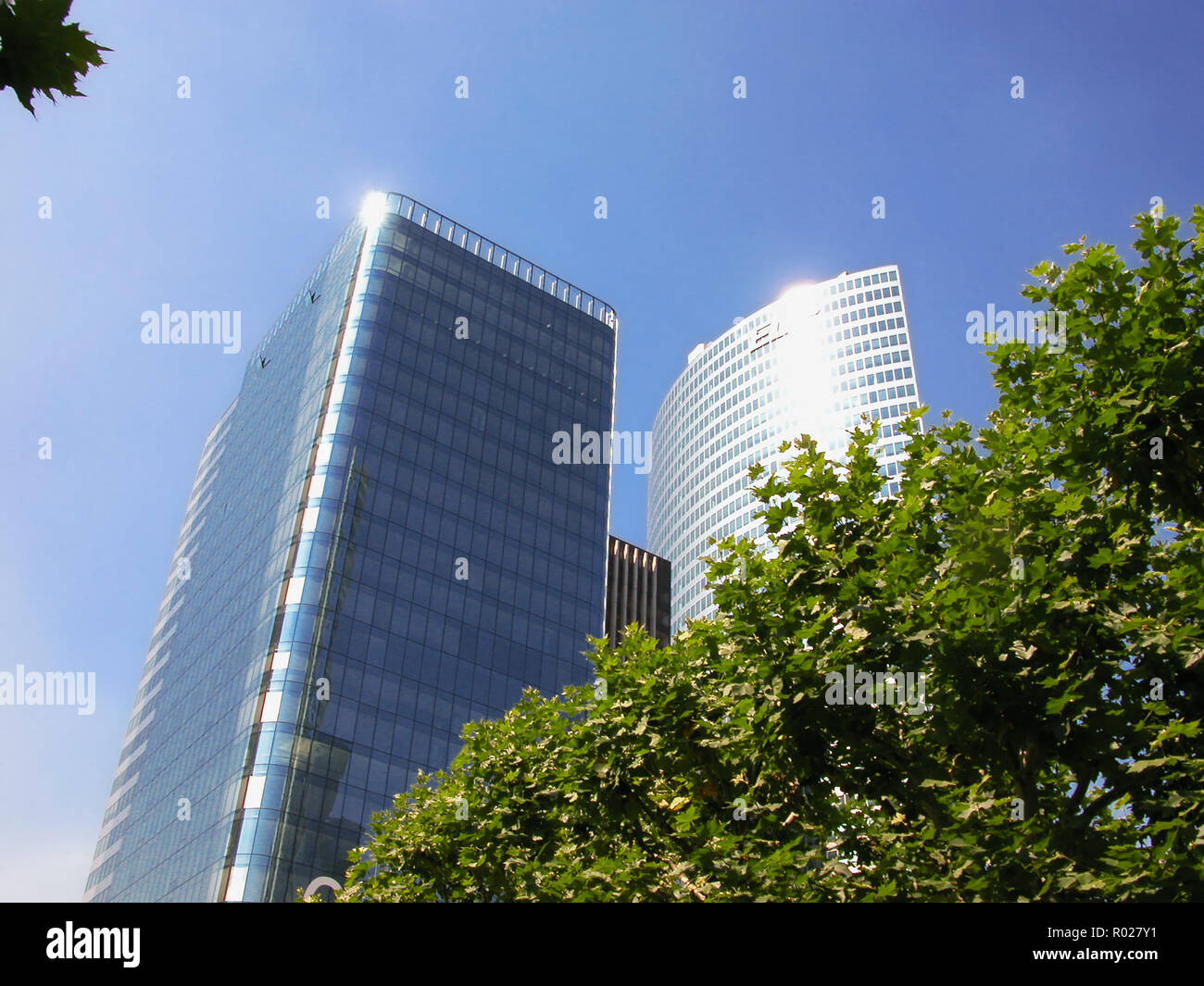 Opus 12 und EDF Türme, Esplanade du Général de Gaulle, La Défense, Paris Stockfoto