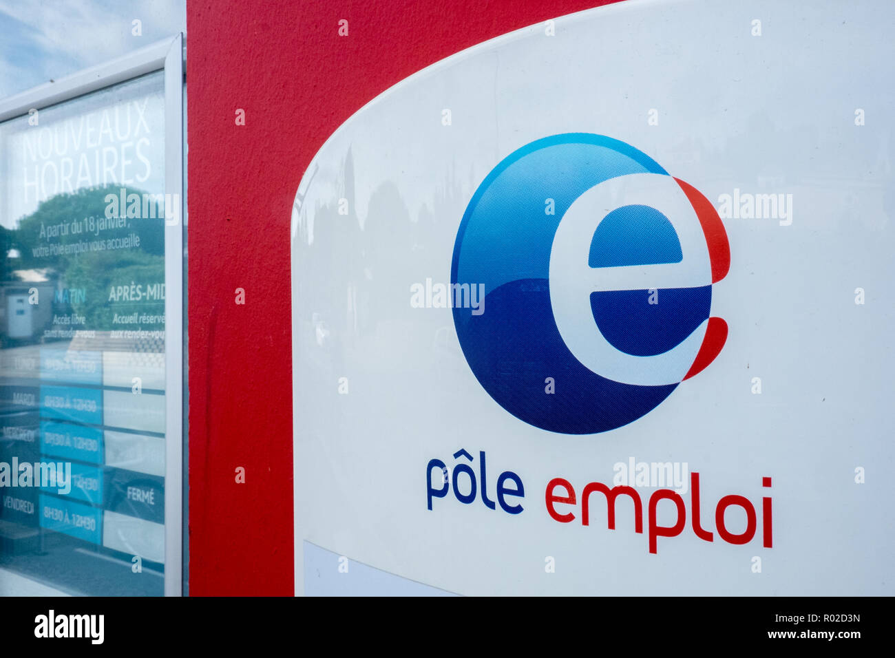 Pol Emploi, Job- Center, Zentrierung, Gebäude, in, Carcassonne, Aude, Abteilung, Süden, von, Frankreich, Europa, Europäischen, Stockfoto