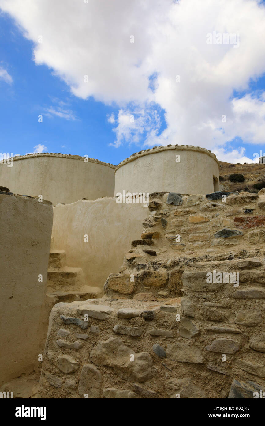 UNESCO World Heritage Centre der neolithischen Siedlung Choirokoitia, Khirokitia, in der Nähe von Larnaca, Zypern Oktober 2018 Stockfoto
