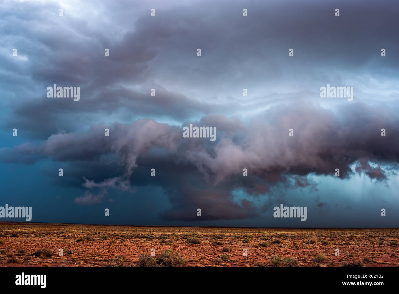 Dramatische Sturmwolken in der Nähe von Winslow, Arizona Stockfoto