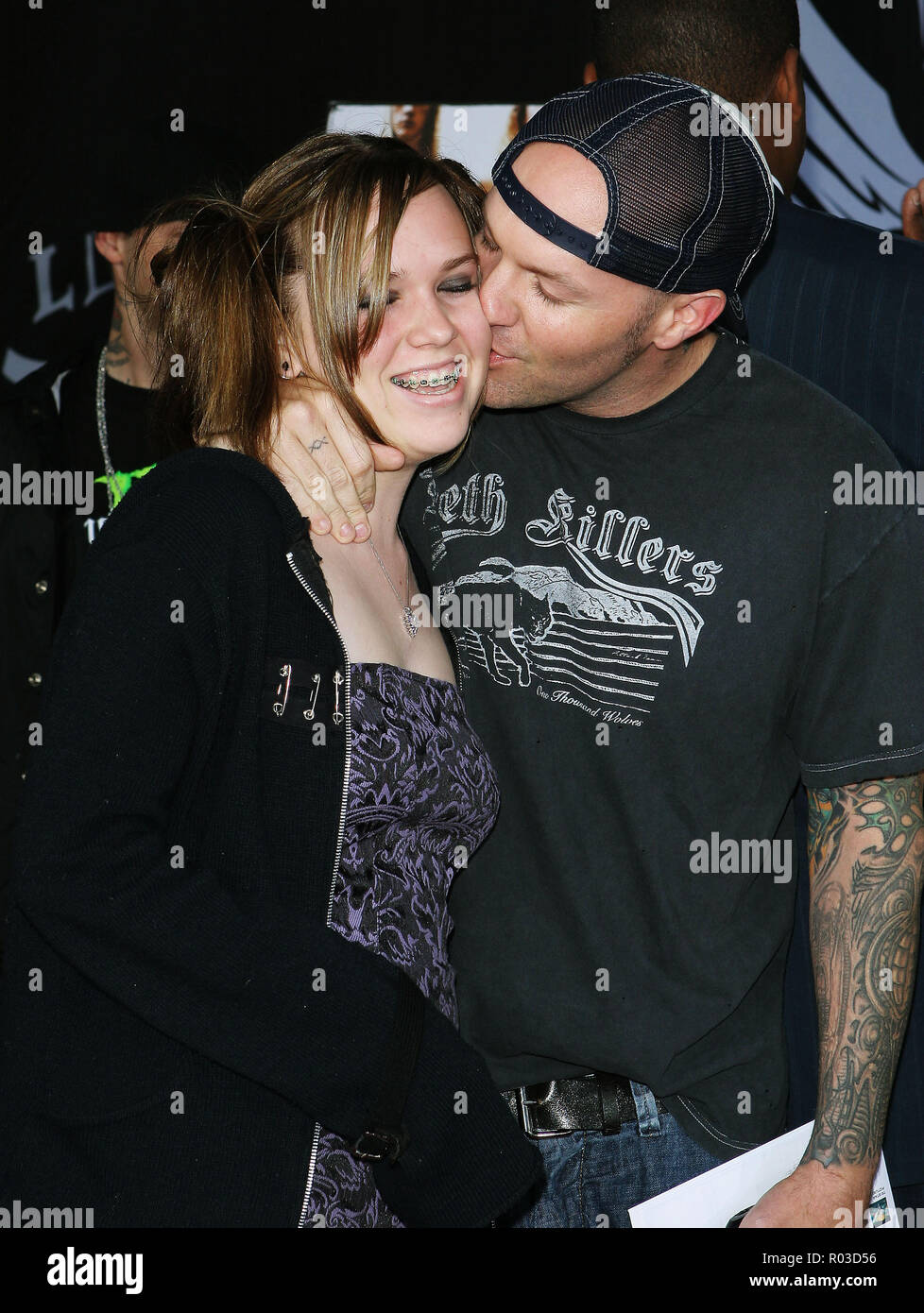 Fred Durst Und Tochter Adriana Ankunft Am Dogstown Premiere Auf Der Chinese Theatre In Los Angeles 24 Mai 2005 Durstfred Adriana029 Red Carpet Event Vertikal Usa Filmindustrie Prominente Fotografie Bestof Kunst Kultur