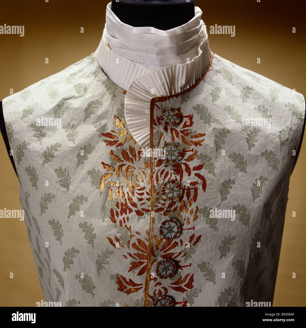 Papier Weste von Isabelle de Borchgrave Stockfoto