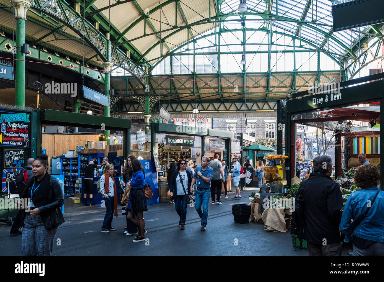 Borough Market im Stadtteil Southwark ist einer der größten und ältesten Märkte in London, England, Großbritannien Stockfoto