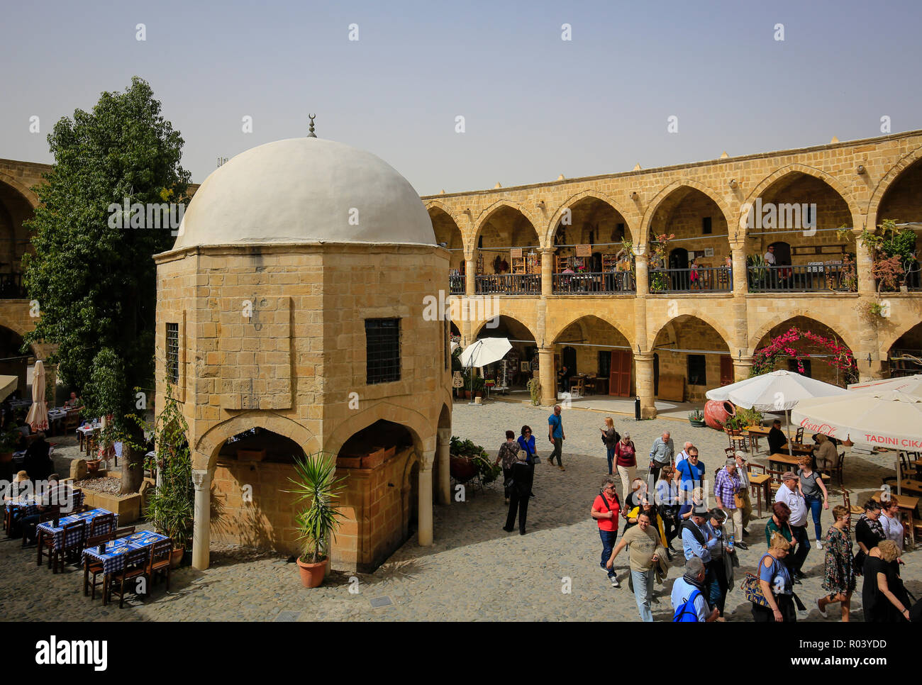 Nikosia, Türkische Republik Nordzypern, Zypern - Bueyuek Han, einem ehemaligen Karawanserei Stockfoto