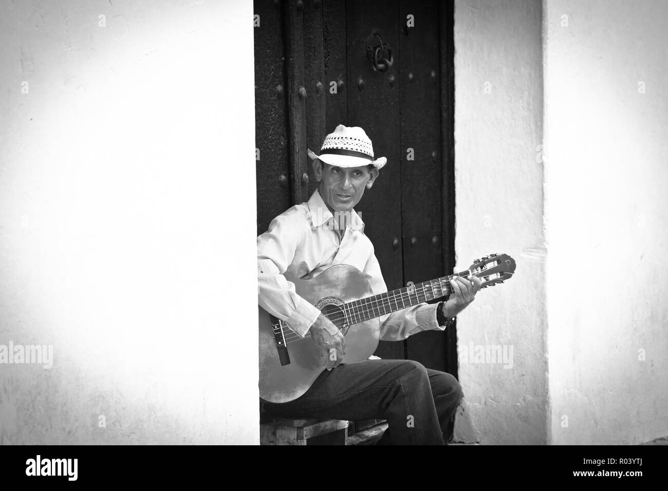 Trinidad ist eine Stadt im Zentrum von Kuba, für die koloniale Altstadt und Kopfsteinpflaster bekannt. Stockfoto