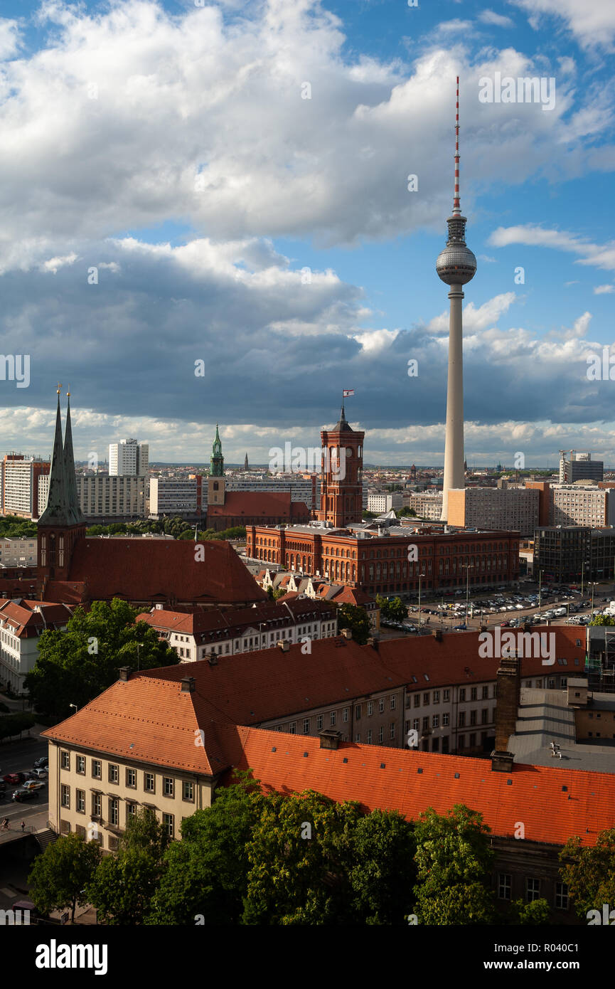 Berlin, Deutschland, Berlin-Mitte mit Alexanderplatz und Fernsehturm Stockfoto