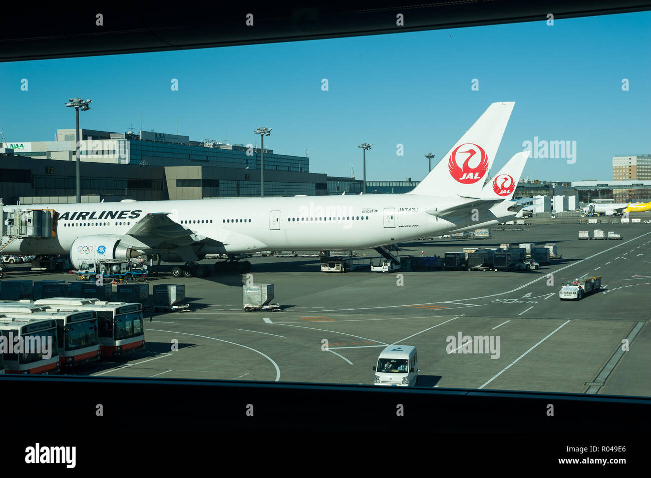 Tokio, Japan, Japan Airlines Flugzeuge am Flughafen Narita Stockfoto