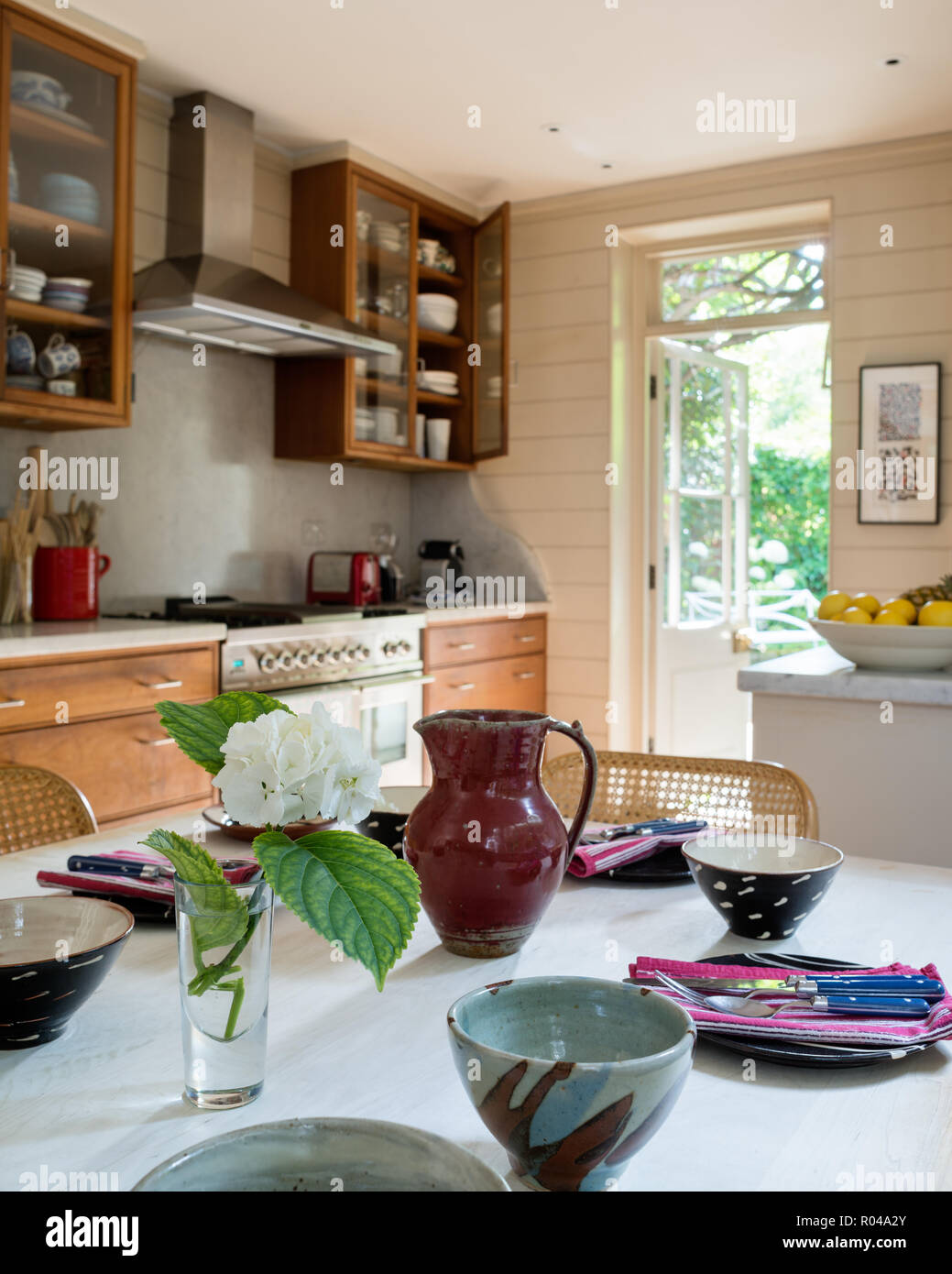 Essbereich in der Küche im Landhausstil Stockfoto