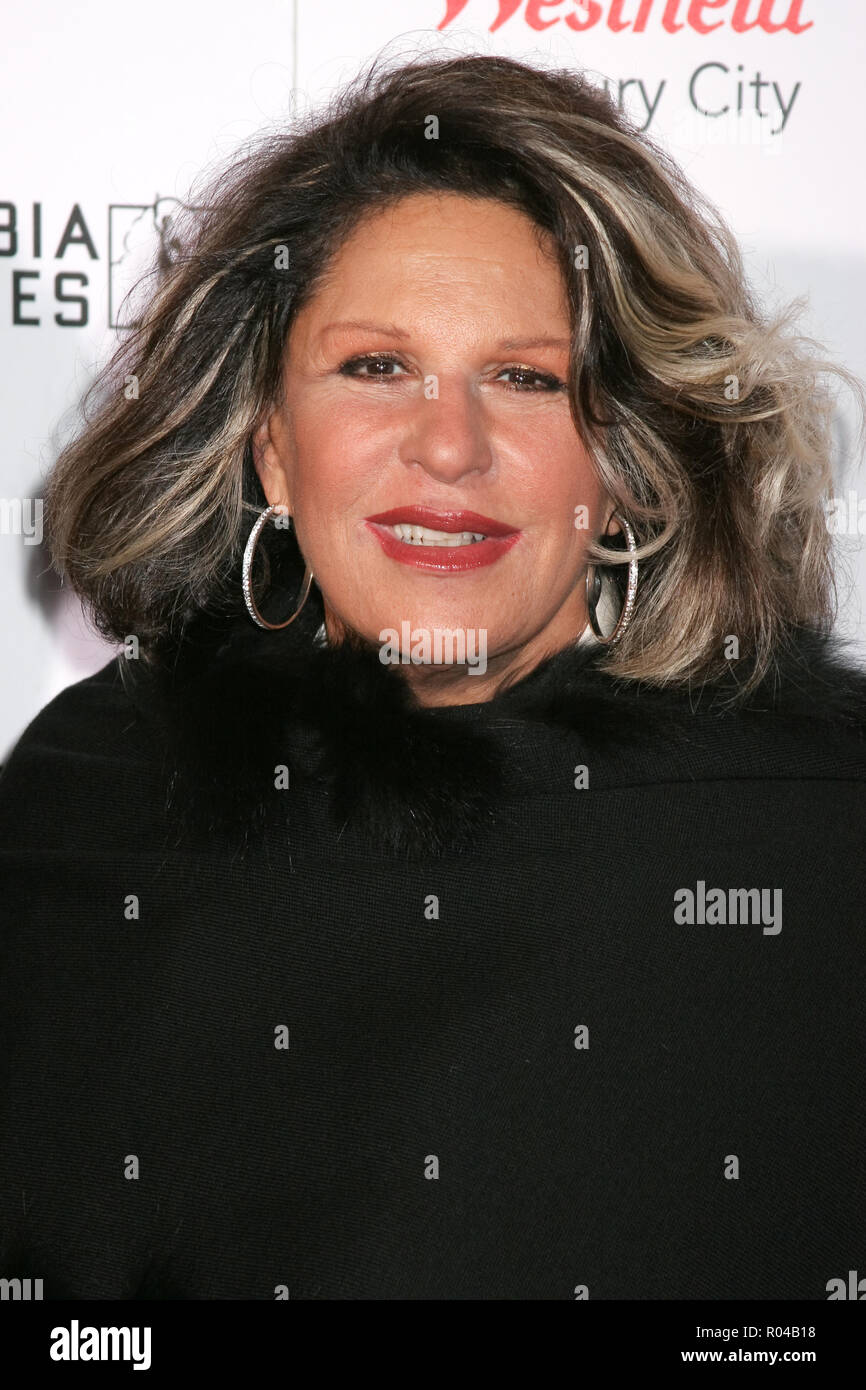 Lainie Kazan 12/12/05 Die Produzenten @ Westfield in Century City, Los Angeles, Foto von Fuminori Kaneko/HNW/PictureLux (12. Dezember 2005) Datei Referenz # 33689 376 HNWPLX Stockfoto
