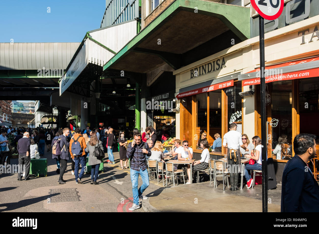 Borough Market im Stadtteil Southwark ist einer der größten und ältesten Märkte in London, England, Großbritannien Stockfoto
