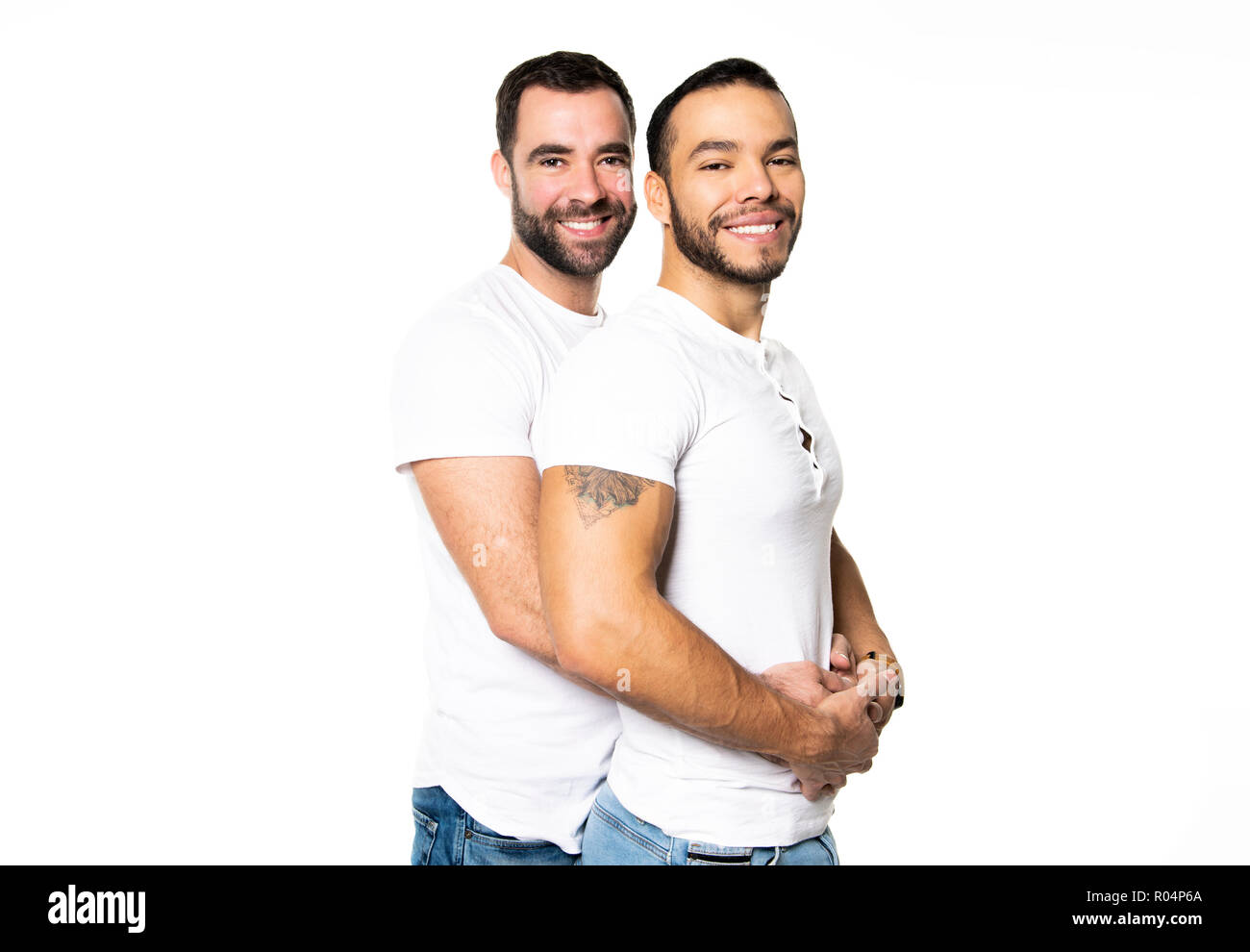 Junge Homosexuelle Homosexuelles Paar lieben einander auf einem weißen Hintergrund. Stockfoto