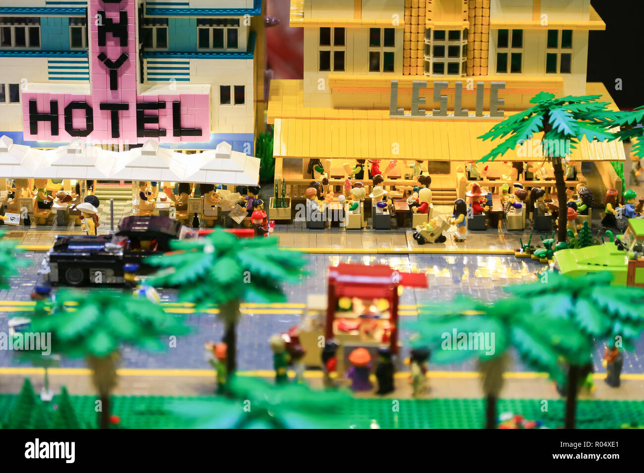 Birmingham, Großbritannien. 1. November 2018. Die öffnung Tag an Bricklive, LEGO Ausstellung in Großbritannien, an der NEC. Ein Fantasy Resort komplett aus Lego gebaut. Peter Lopeman/Alamy leben Nachrichten Stockfoto