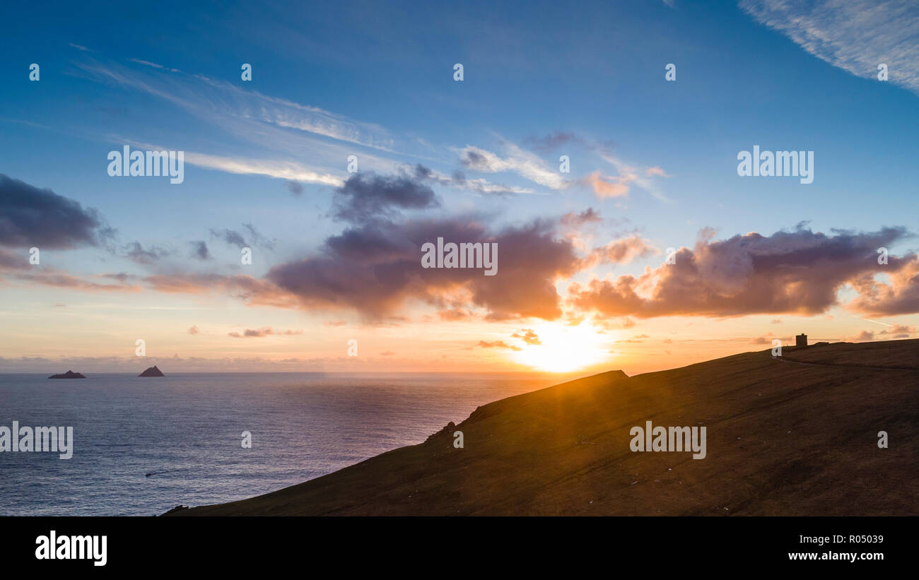 Sonnenuntergang über Valentia Island, County Kerry, Irland Stockfoto
