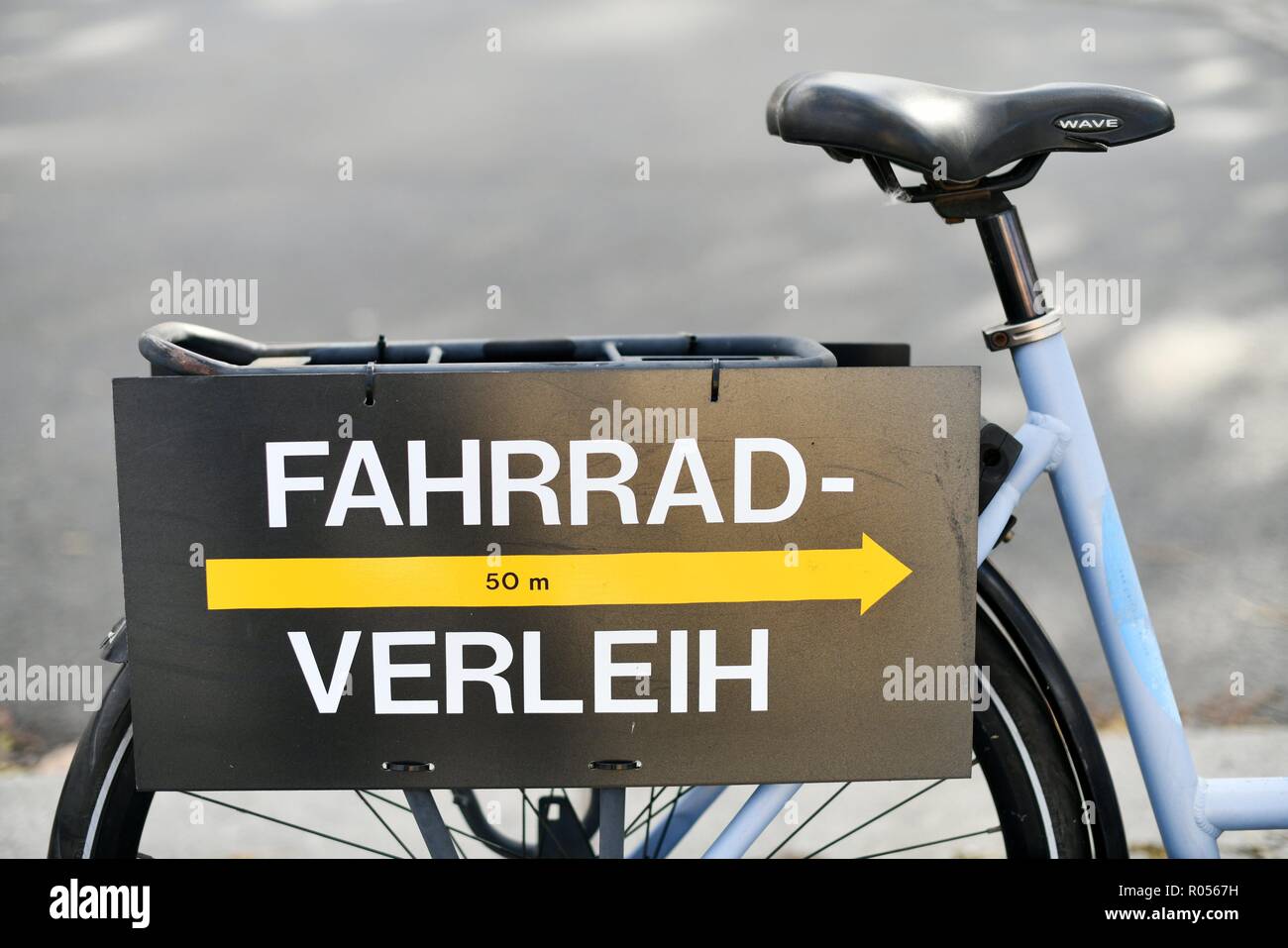 Berlin, Deutschland. 24 Okt, 2018. Fahrradverleih, Deutschland, Berlin, 24.  Oktober 2018. Credit: Frank Mai | Nutzung weltweit/dpa/Alamy leben  Nachrichten Stockfotografie - Alamy