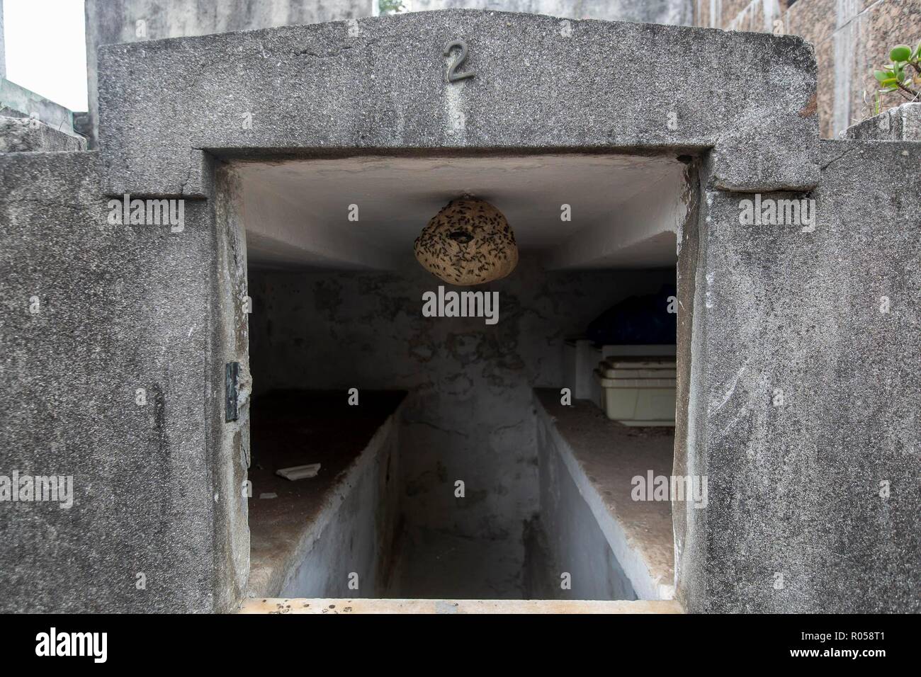 Sao Paulo, Brasilien. 2. Nov 2018. SP - Sao Paulo - 02/11/2018 - Tag des fertigen Sao Paulo - Haus der marimbondo innerhalb einer Kaution auf dem Friedhof der Araca in Sao Paulo Das Tag 02 Urlaub der Verstorbenen. Plünderungen und Überfälle auf der Stelle konstant sind, Familien beschweren sich über die Nachlässigkeit und Mangel an Sicherheit Foto: Suamy Beydoun/AGIF AGIF/Alamy Credit: Live-Nachrichten Stockfoto