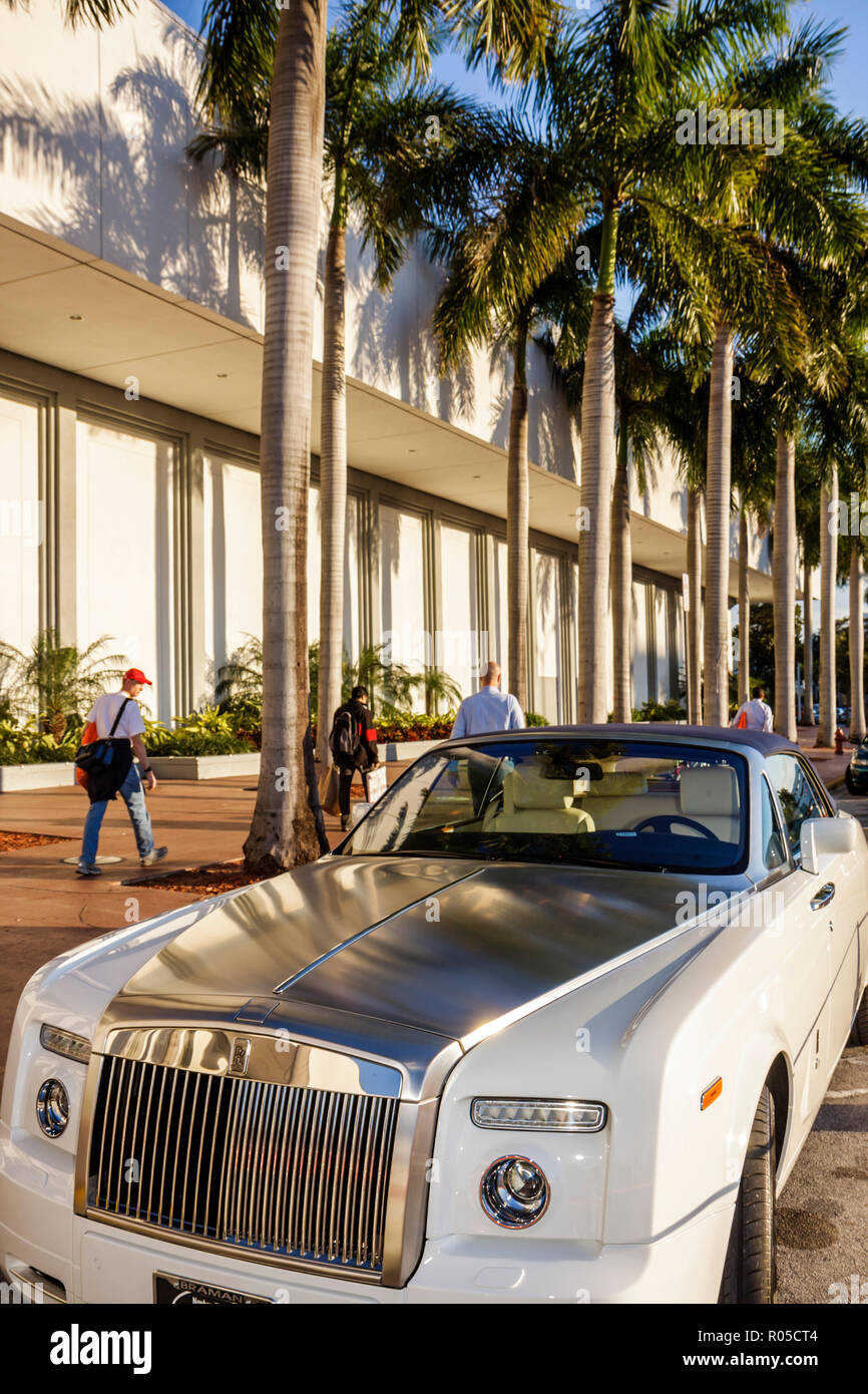 Miami Beach Florida, Miami Beach Convention Center, Center, Rolls Royce, außen, vorne, Eingang, Auto, Auto, geparkt, Luxus, Auto, Auto, Expen Stockfoto