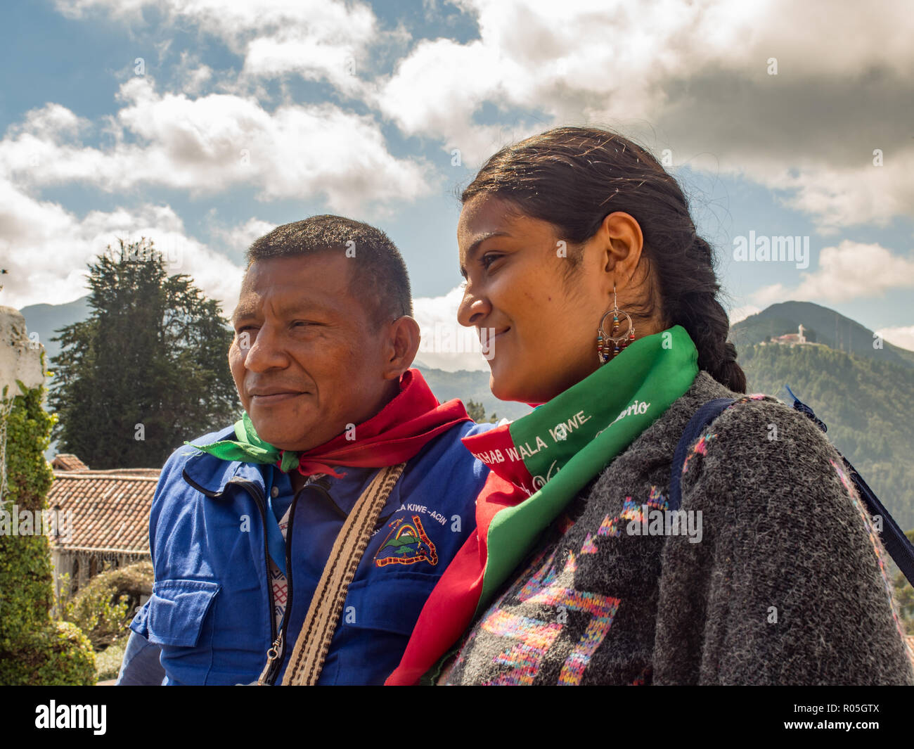 Bogota, Kolumbien - 01. Dezember 2017: ein Stamm aus dem Norden Kolumbiens. KIWE CXHAB WALA. Die indigene Bevölkerung des nördlichen Cauca. Gebiet der Großen Abschleppen Stockfoto