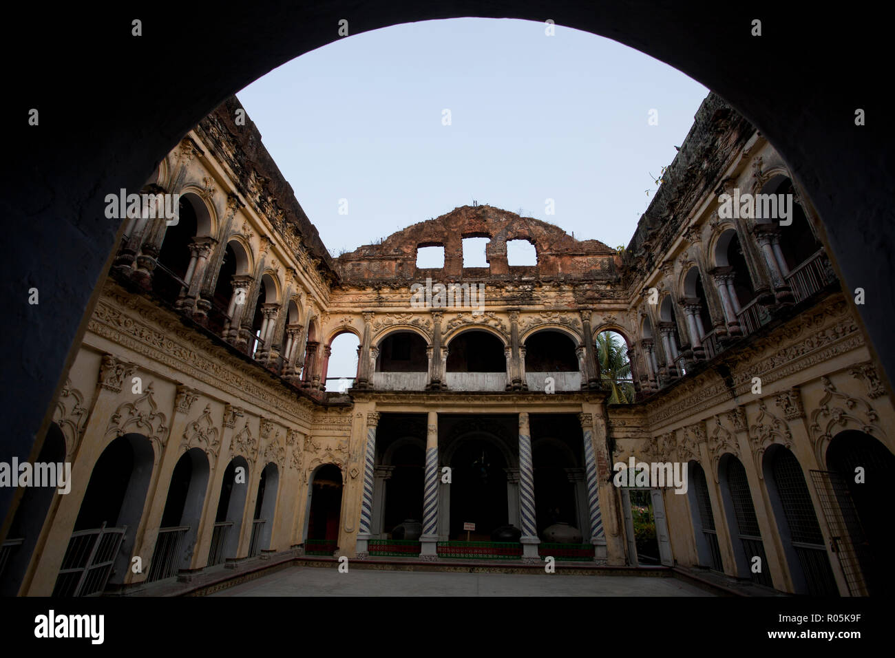 Ein altes Wohnhaus in Panam City in Sonargaon, wurde während der Mughal Periode im 16. Jahrhundert erbaut. Panam City ist ein einzigartiges Beispiel der frühen u Stockfoto