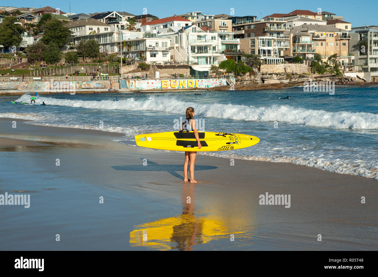 Sydney, Australien, junge Surfer am Bondi Beach Stockfoto