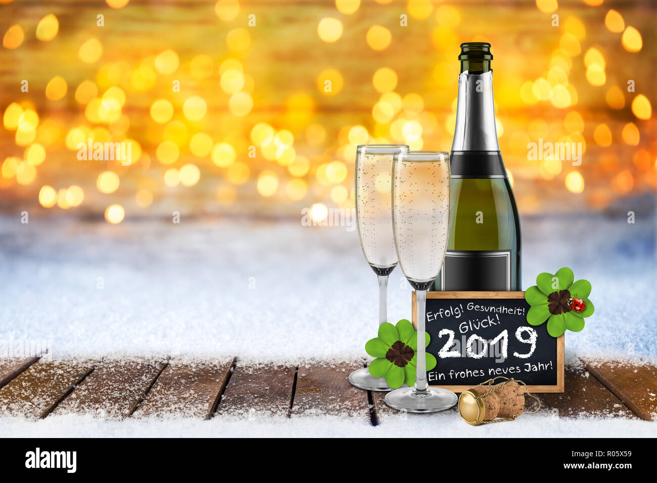 Flasche Champagner mit Brille Kork und Blackboard deutsche Gruß frohes neues Jahr 2019 Grüße (englische Übersetzung: Frohes neues Jahr 2019) Karte Stockfoto