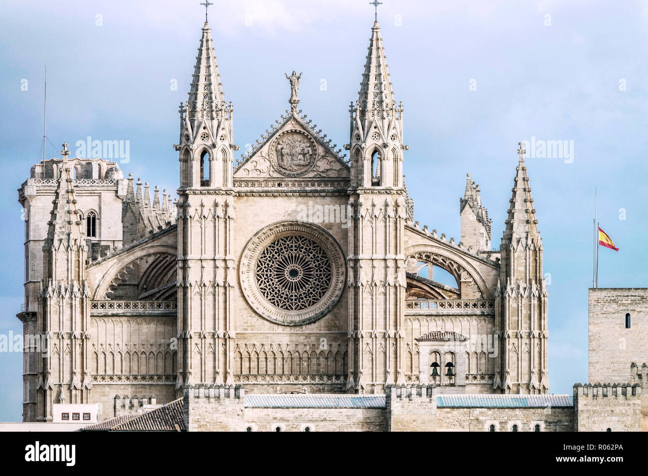Spanien Palma de Mallorca Kathedrale La Seu, Hauptfassade und Rosenfenster, Vorderansicht Stockfoto