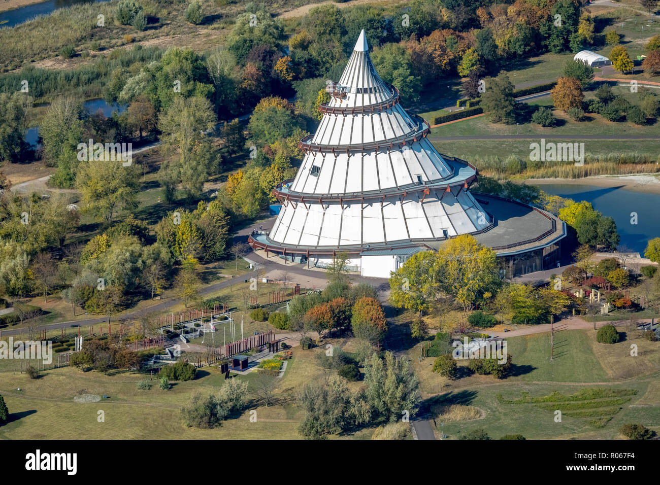 Luftaufnahme, Millennium Tower in Magdeburg Herrenkrug, Magdeburg, Sachsen-Anhalt, Deutschland, DEU, Europa, Luftaufnahme, Vögel-Augen-blick, Aerial photograp Stockfoto