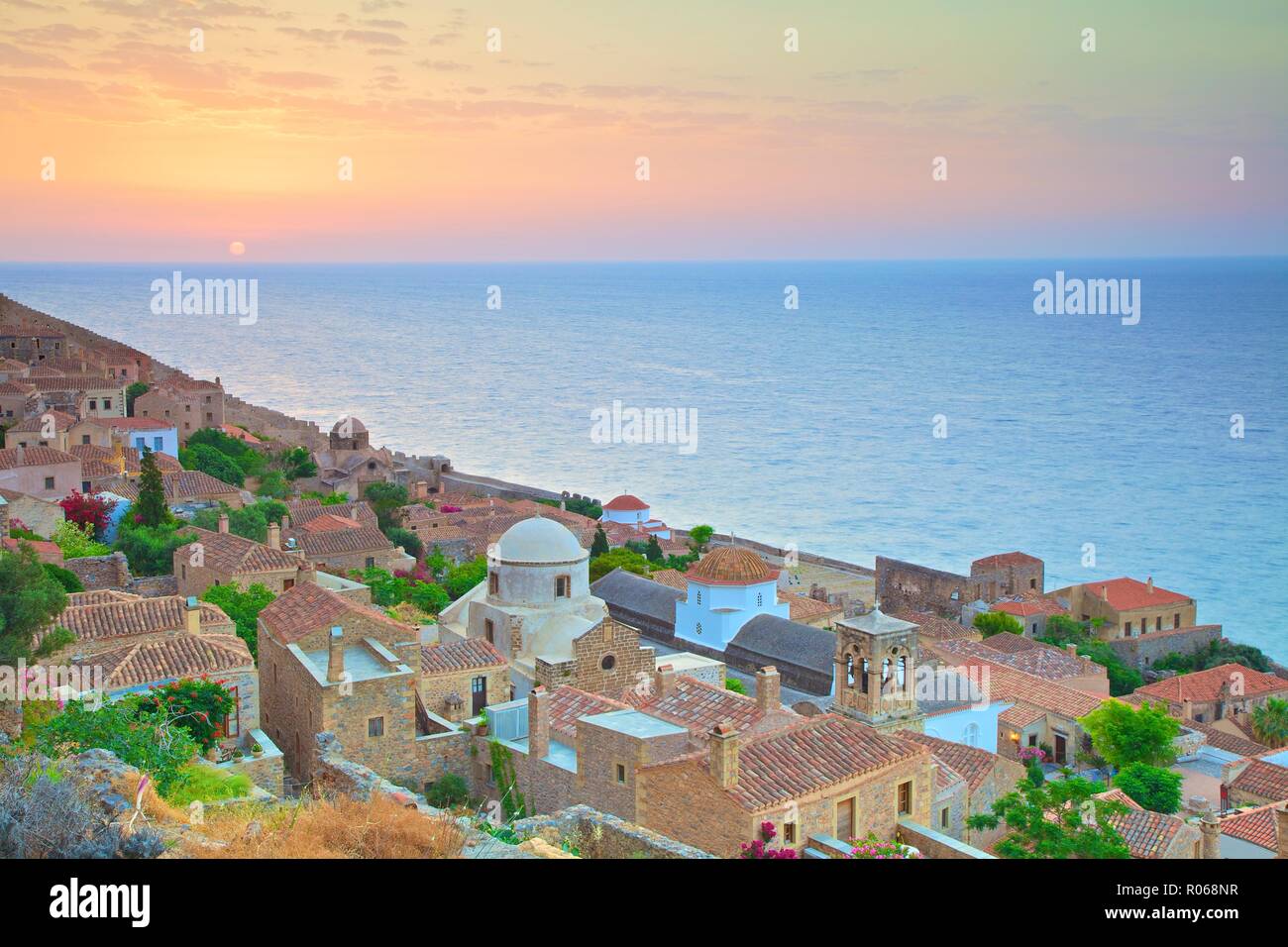 Sonnenaufgang über Monemvasia, Lakonien, Peloponnes, Griechenland, Europa Stockfoto