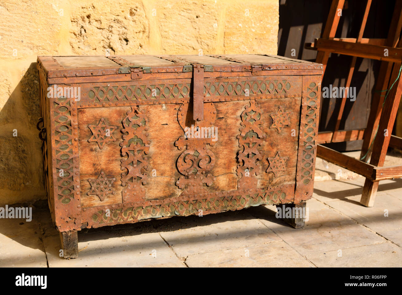 Antiken türkischen Brust, Büyük Han, nördlichen Nikosia, Zypern, Oktober 2018 Stockfoto