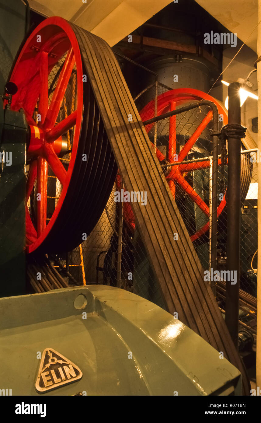 Wien, Ringstraße, Hinter den Kulissen der Wiener Staatsoper, Bühnentechnik - Wien, Ringstraße, Staatsoper, hinter den Kulissen Stockfoto