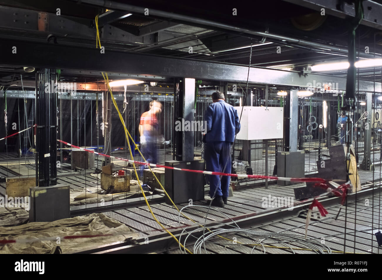 Wien, Ringstraße, Hinter den Kulissen der Wiener Staatsoper, Bühnentechnik, Schnürboden - Wien, Ringstraße, Staatsoper, hinter den Kulissen Stockfoto