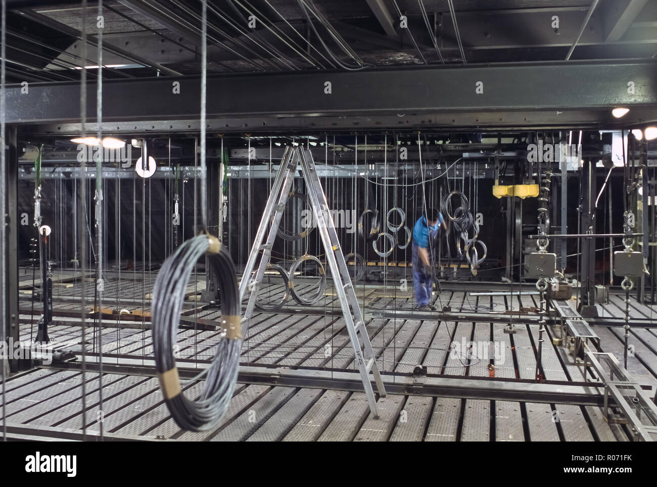 Wien, Ringstraße, Hinter den Kulissen der Wiener Staatsoper, Bühnentechnik, Schnürboden - Wien, Ringstraße, Staatsoper, hinter den Kulissen Stockfoto