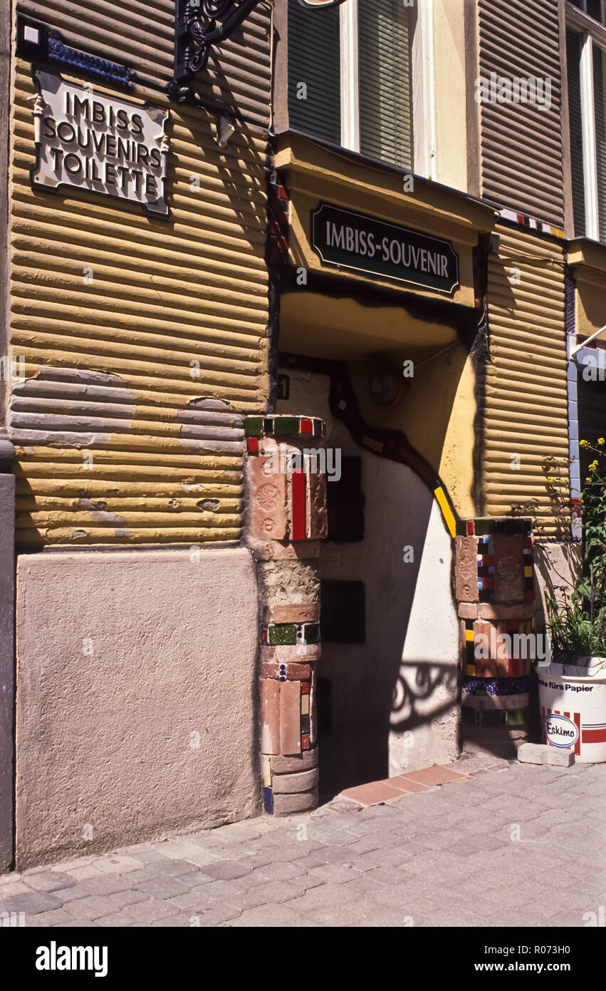 Hundertwasser-Toilette Stockfoto