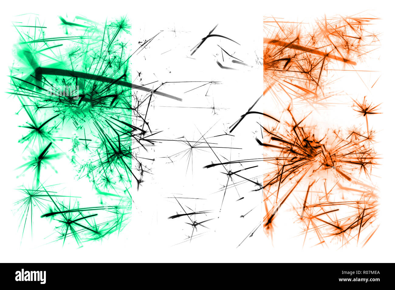 Irland Feuerwerk Sekt Flagge. Das neue Jahr 2019 und Weihnachtsfeier Konzept Stockfoto