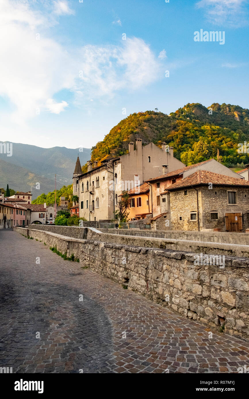 Rustikale italienische Stadt Serravalle, Vittorio Veneto Stockfoto
