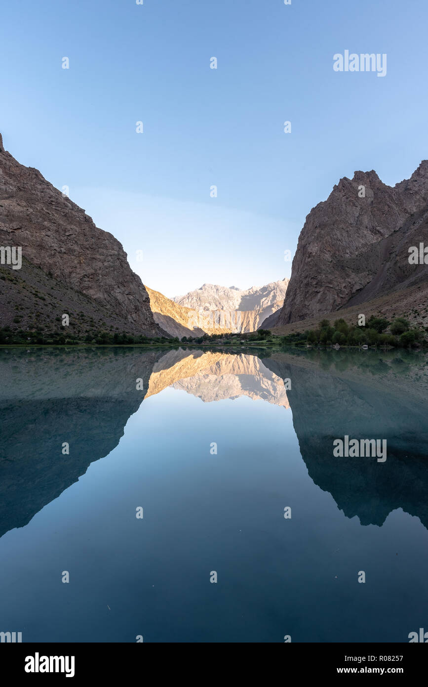 Jizev See im Morgenlicht, Pamir, Tadschikistan Stockfoto