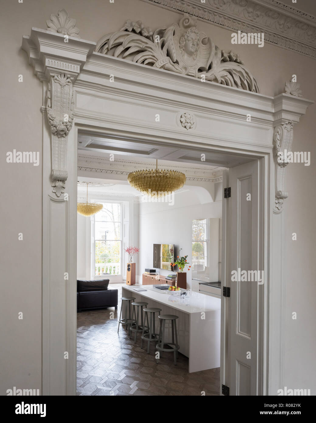 Klassische Tür zur Küche Stockfoto