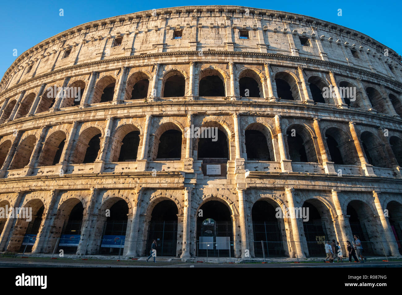 Am frühen Morgen Licht auf das Kolosseum, Rom, Italien. Stockfoto