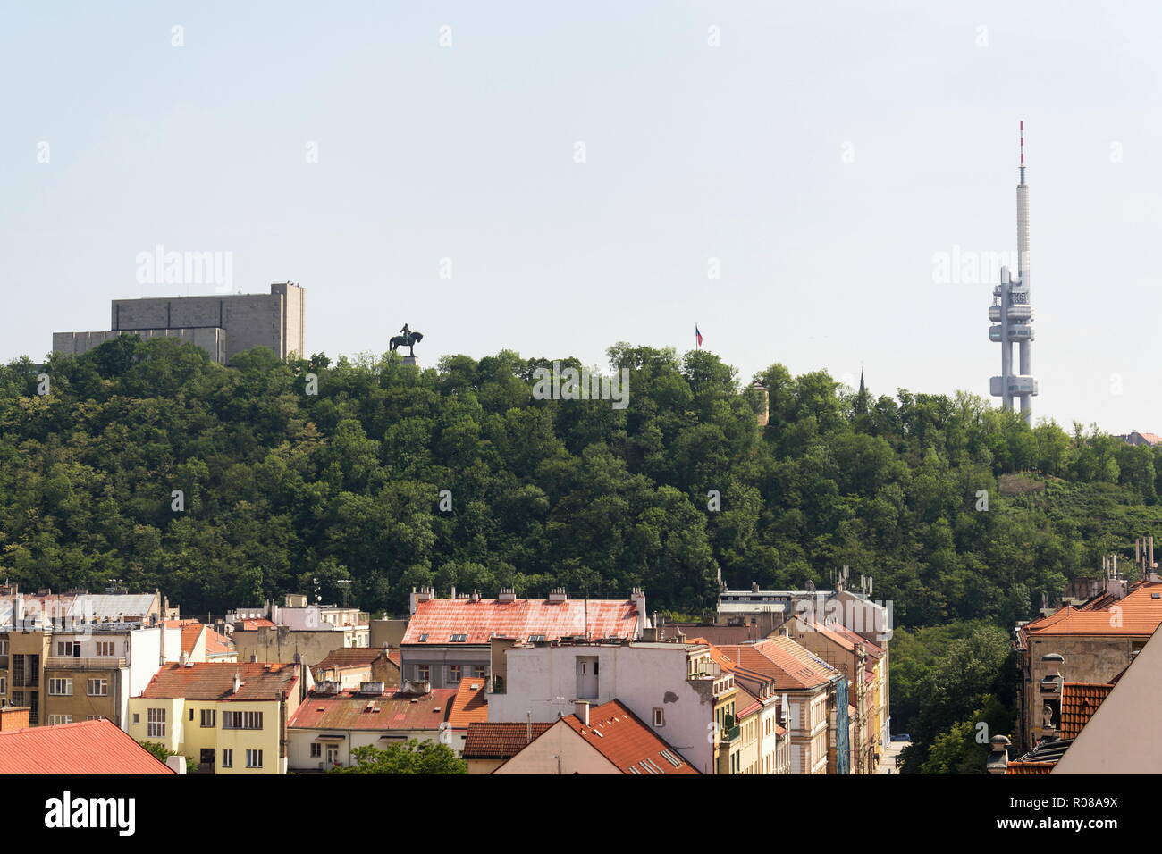 Prag panorama skyline Luftbild mit Fernsehturm Žižkov und