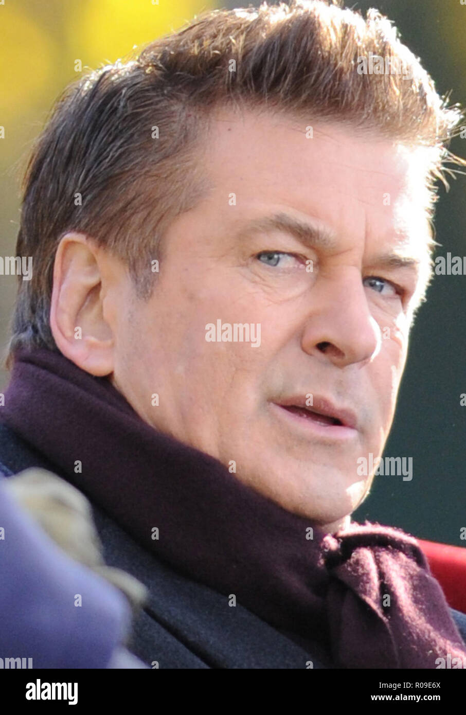 SMG Alec Baldwin NY33 Streets NOV2012 30.JPG NEW YORK, NY - NOVEMBER 2012: Alec Baldwin unterwegs auf den Straßen von NY. Am 2012. November in New York City. (Foto: Storms Media Group) Personen: Alec Baldwin Transmission Ref: NY33 Stockfoto