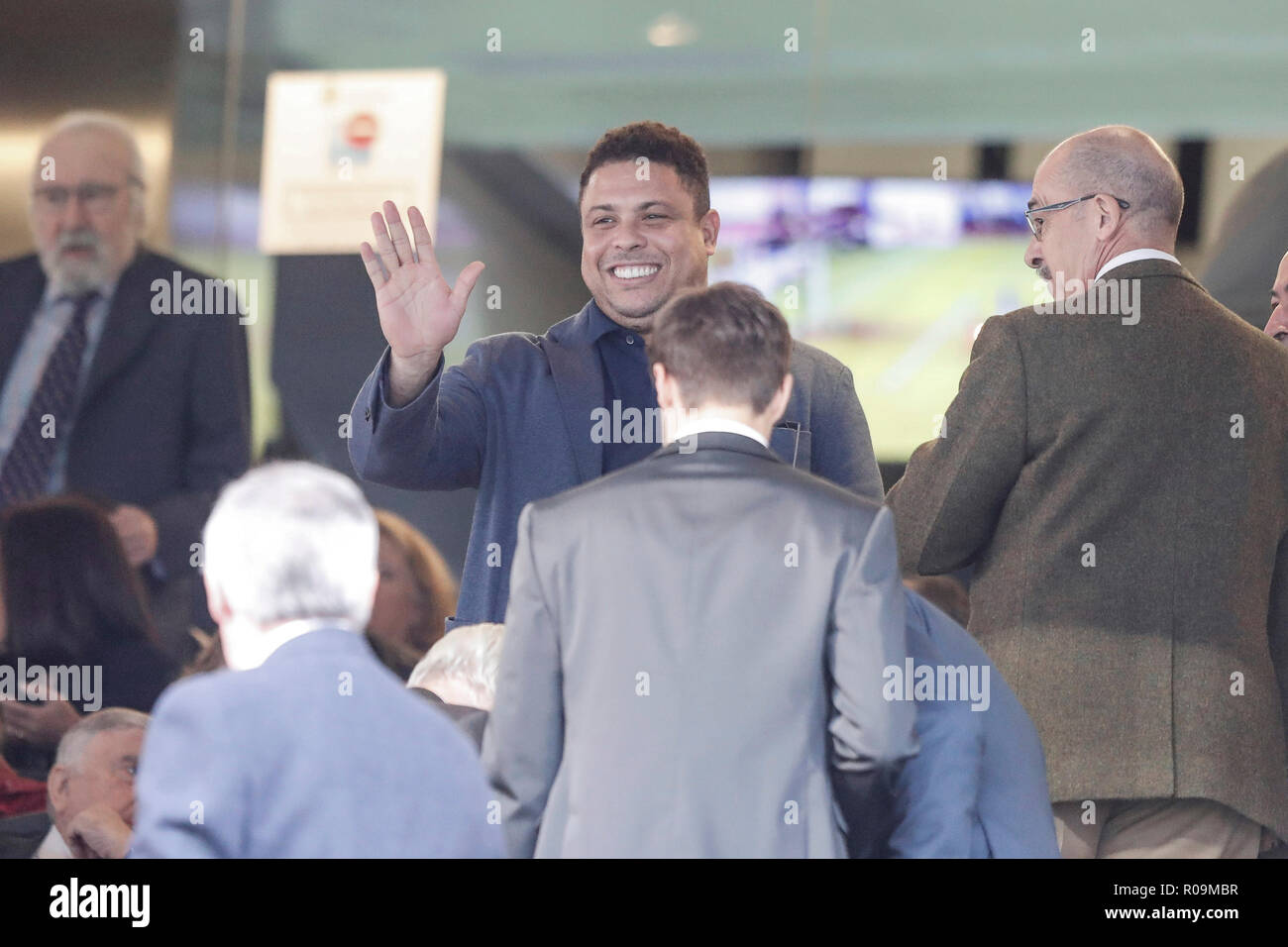 Santiago Bernabeu, Madrid, Spanien. 3. November, 2018. Liga Fußball, Real Madrid gegen Valladolid; Ronaldo Nazario Inhaber und Präsident von Real Valladolid Credit: Aktion plus Sport/Alamy leben Nachrichten Stockfoto