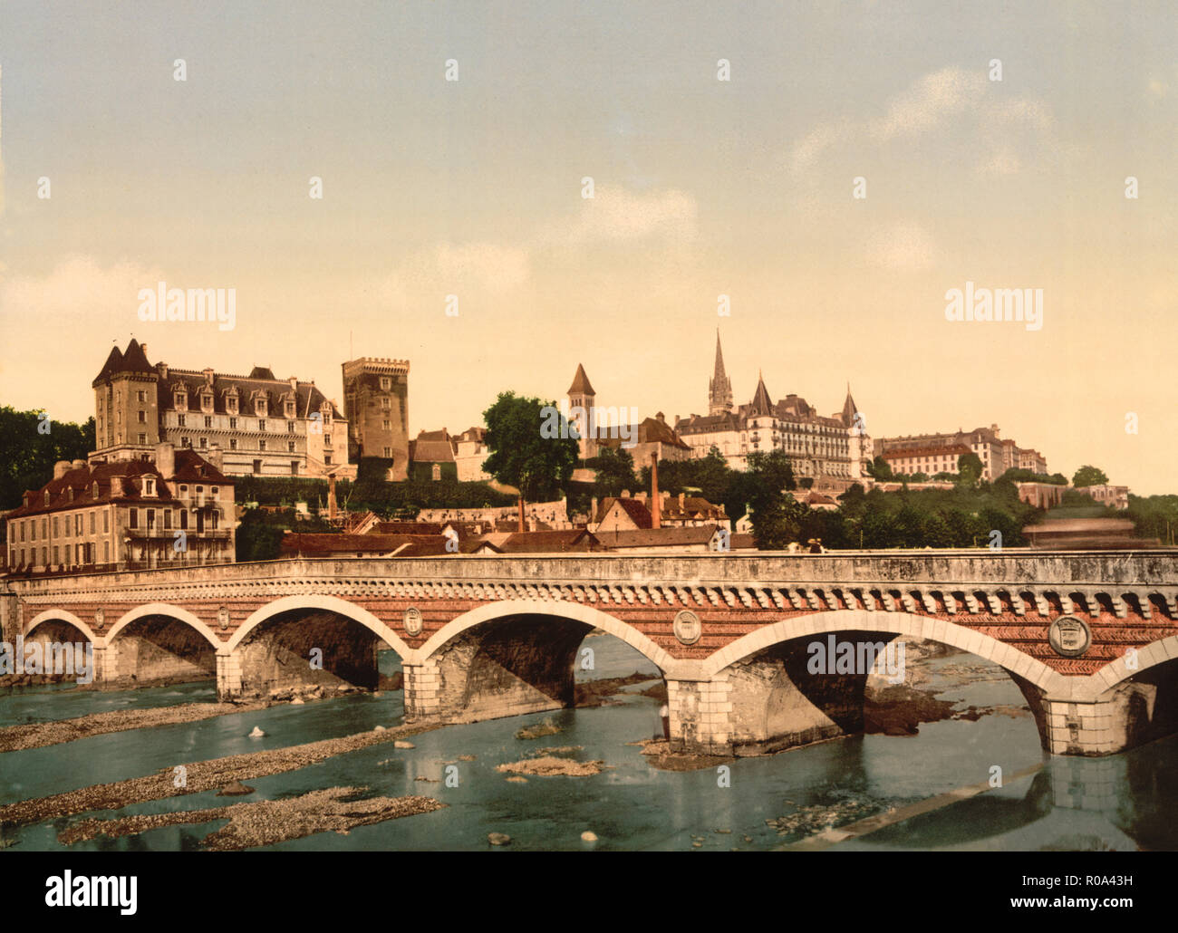Burg und Brücke, Pau, Pyrenäen, Frankreich, Photochrom Print, Detroit Publishing Company, 1900 Stockfoto