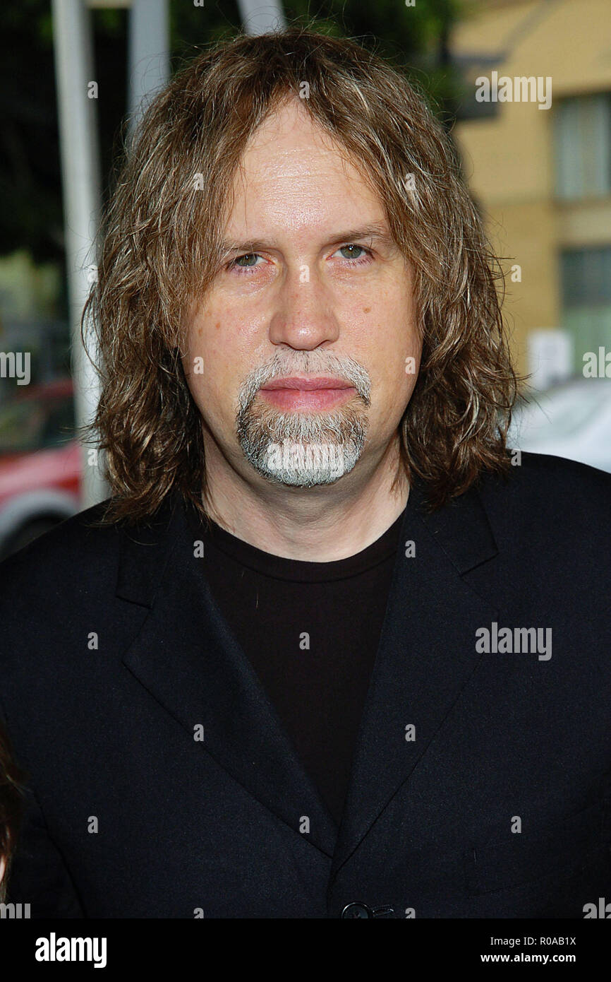 Glenn Ballard (Song Writer) Ankunft in der Polar Express Premiere auf dem Grauman Chinese Theatre in Los Angeles. 11.07.2004. BallardGlenn songWriter 045 Red Carpet Event, Vertikal, USA, Filmindustrie, Prominente, Fotografie, Bestof, Kunst, Kultur und Unterhaltung, Topix Prominente Fashion/Vertikal, Besten, Event in Hollywood Leben - Kalifornien, Roter Teppich und backstage, USA, Film, Stars, Film Stars, TV Stars, Musik, Promis, Fotografie, Bestof, Kunst, Kultur und Unterhaltung, Topix, headshot, vertikal, eine Person aus dem Jahr 2004, Anfrage tsuni@G Stockfoto