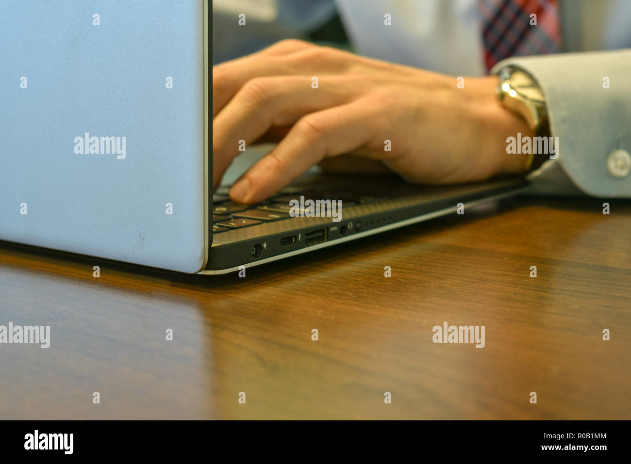 Texteingabe auf einem Computer Stockfoto