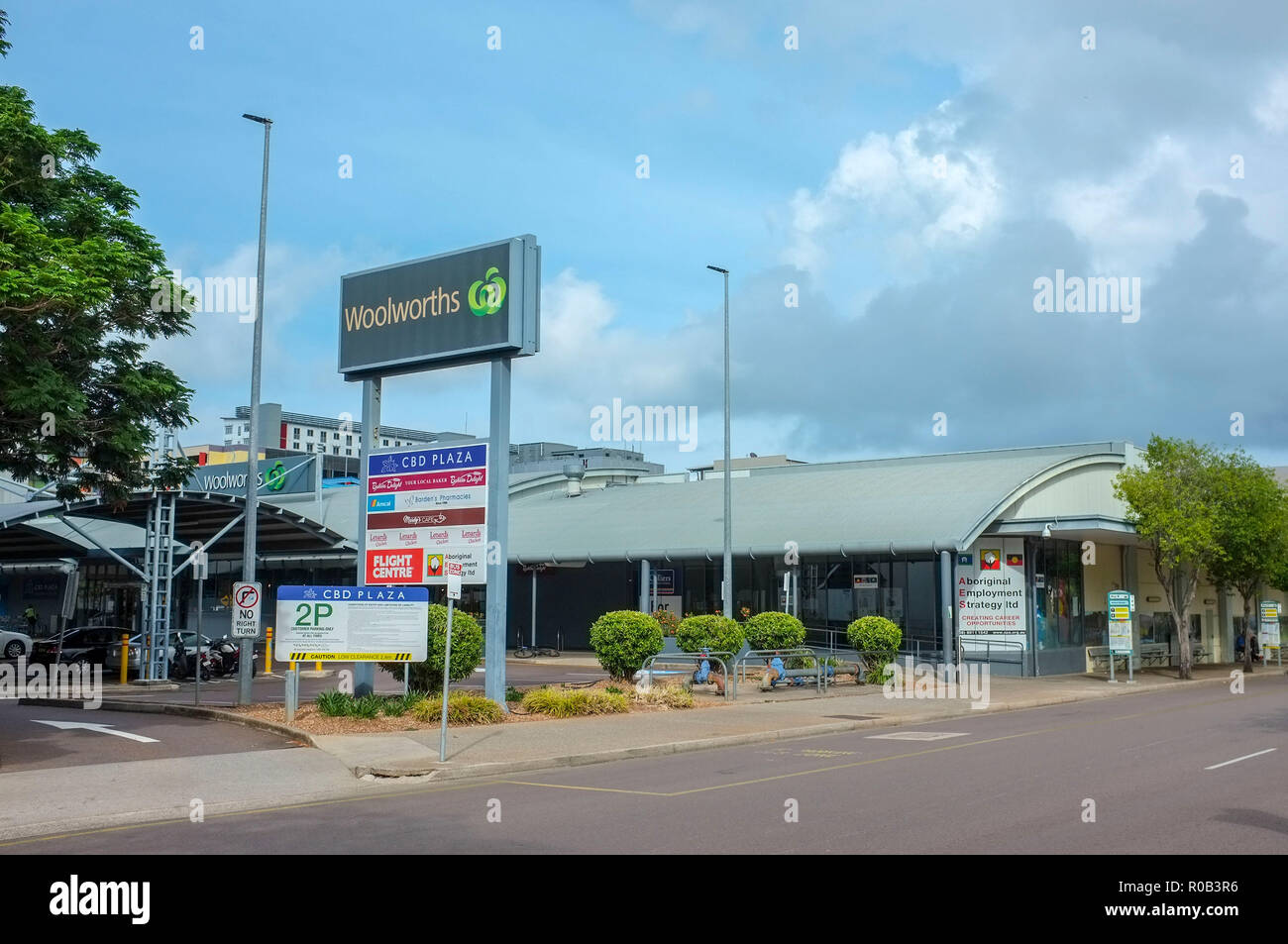 Woolworths Shop in der CBD Plaza im Zentrum von Darwin im Northern Territory von Australien. Stockfoto