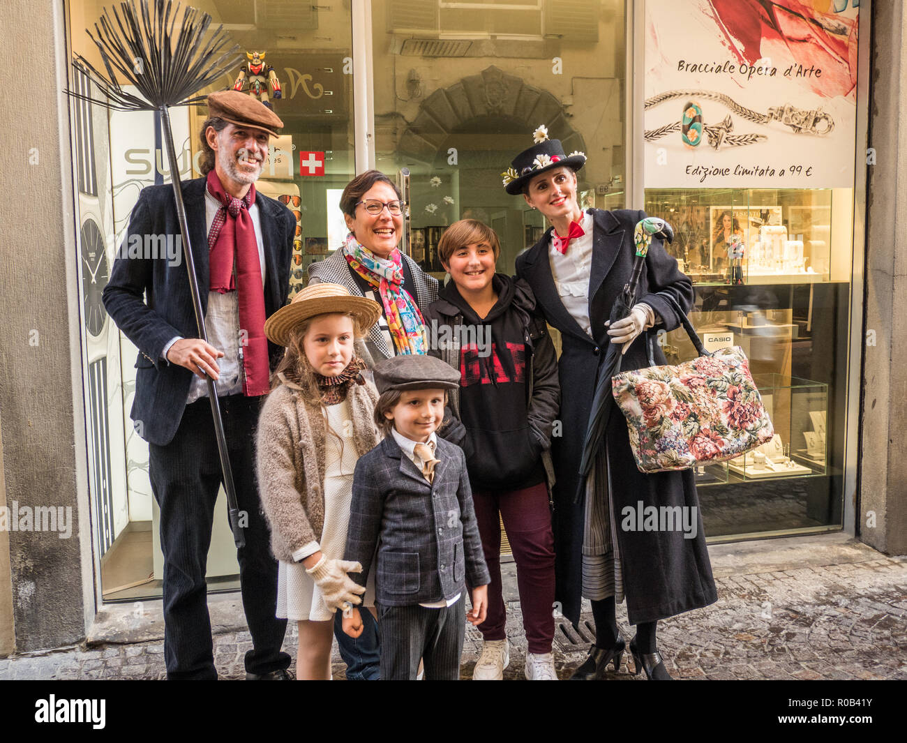 Particiants am "Lucca Comics & Games", eine jährliche Comic und Gaming Convention, das in der ummauerten Stadt Lucca, Toskana, Italien Stockfoto