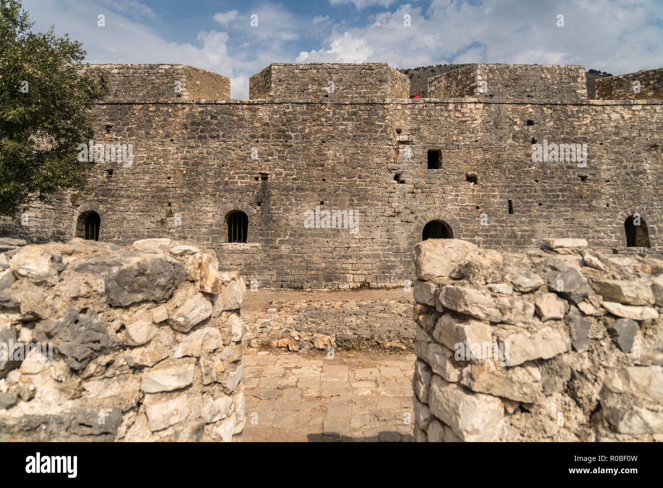 Ali-Pascha-Festung in der Bucht von Porto Palermo, Himara, Albanien, Europa | Porto Palermo Schloss von Ali Pascha Tepelena, von Himara, Albanien, Europa Stockfoto
